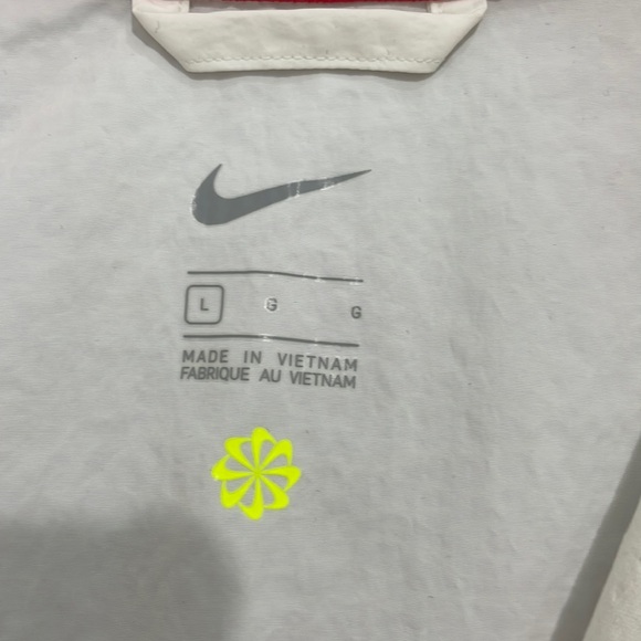 NIKE WINDBREAKER SIZE LARGE - Picture 3 of 6